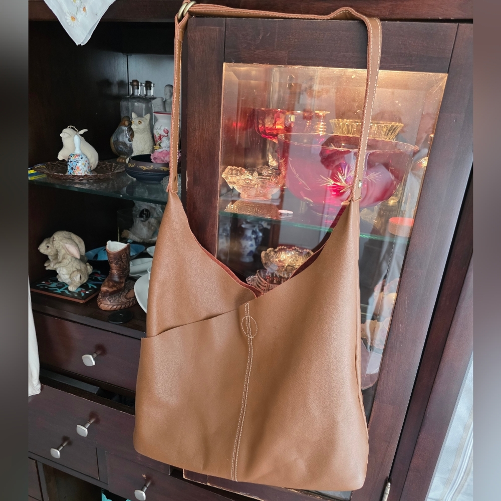 SALE! Unlined Suede Leather Elegant Front slip Pocket Shoulder Bag FIRM$ or BUND
